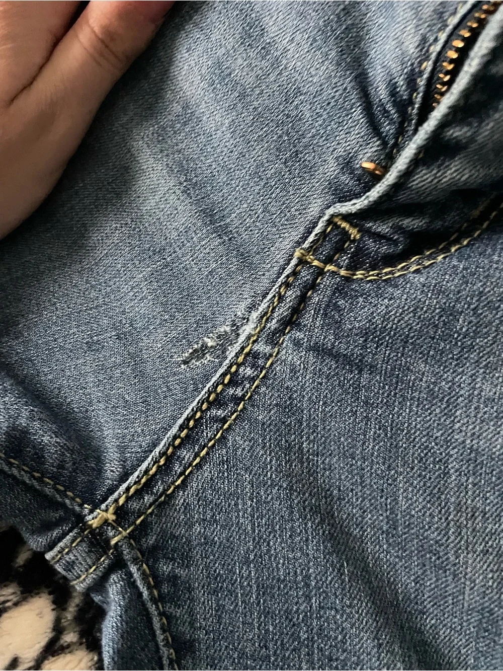 Capri Jeans - Picture 7 of 10